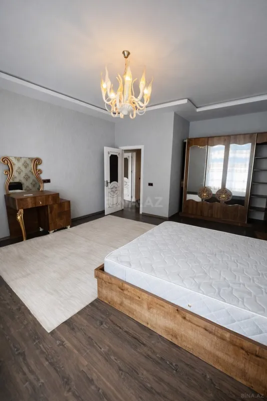 Satılır 3 otaqlı mənzil 146 m²