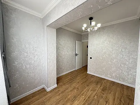 Satılır 3 otaqlı mənzil 60 m²