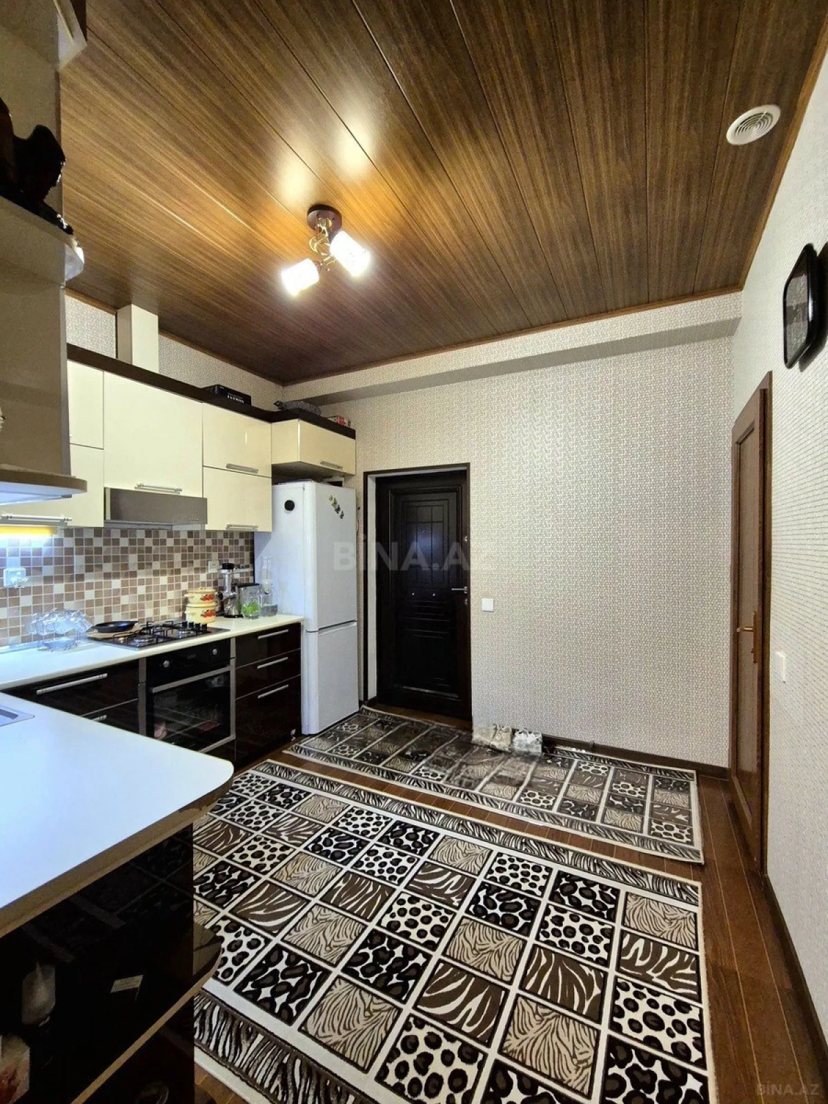 Satılır 2 otaqlı mənzil 55 m²