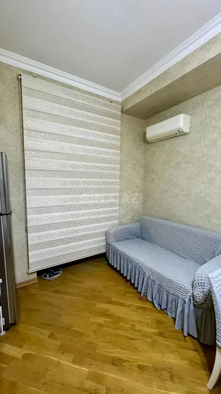 Kirayə verilir 3 otaqlı mənzil 130 m²
