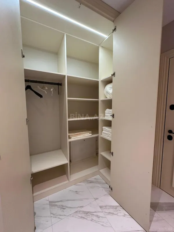 Kirayə verilir 3 otaqlı mənzil 125 m²