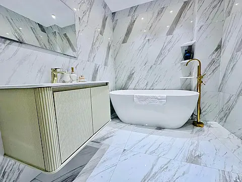 Kirayə verilir 3 otaqlı mənzil 125 m²