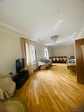 Satılır 6 otaqlı həyət evi 460 m²