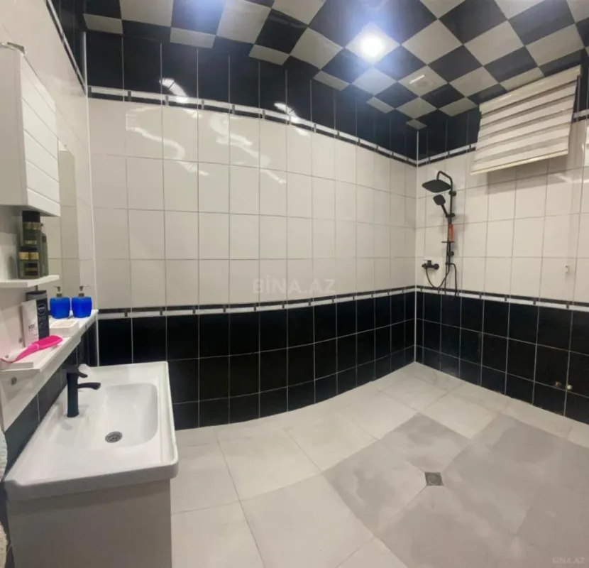 Satılır 6 otaqlı həyət evi 460 m²