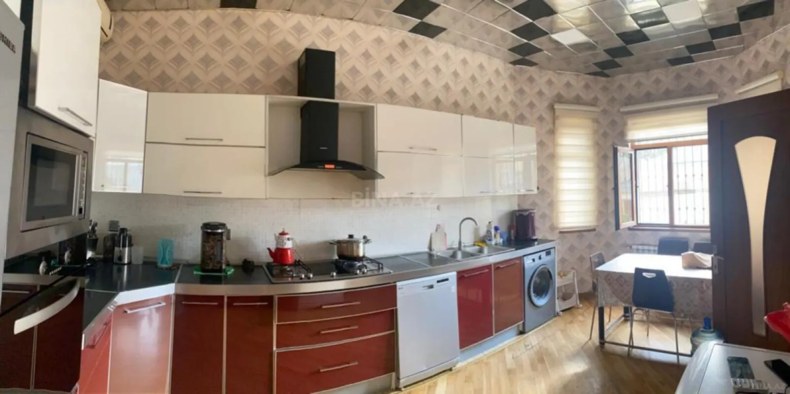 Satılır 6 otaqlı həyət evi 460 m²