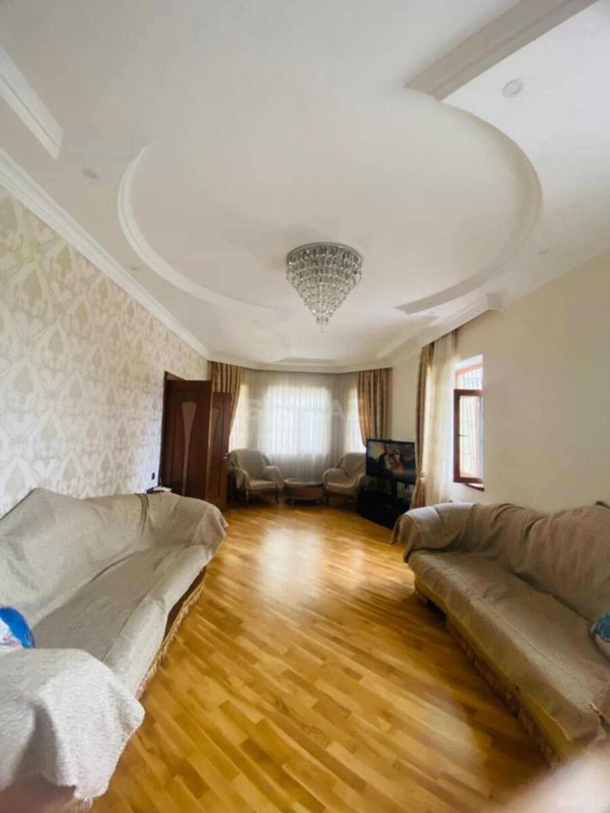 Satılır 6 otaqlı həyət evi 460 m²