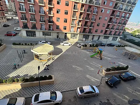 Satılır 2 otaqlı mənzil 61 m²