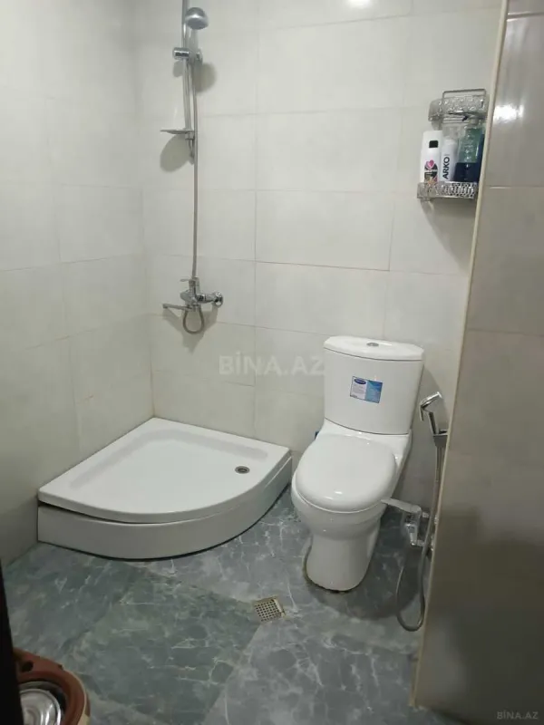 Satılır 4 otaqlı mənzil 100 m²