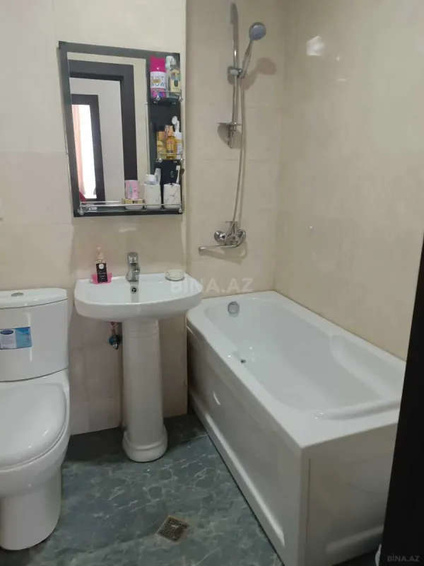 Satılır 4 otaqlı mənzil 100 m²