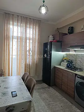 Satılır 4 otaqlı mənzil 100 m²