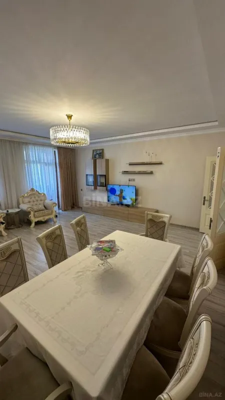Satılır 3 otaqlı mənzil 155 m²