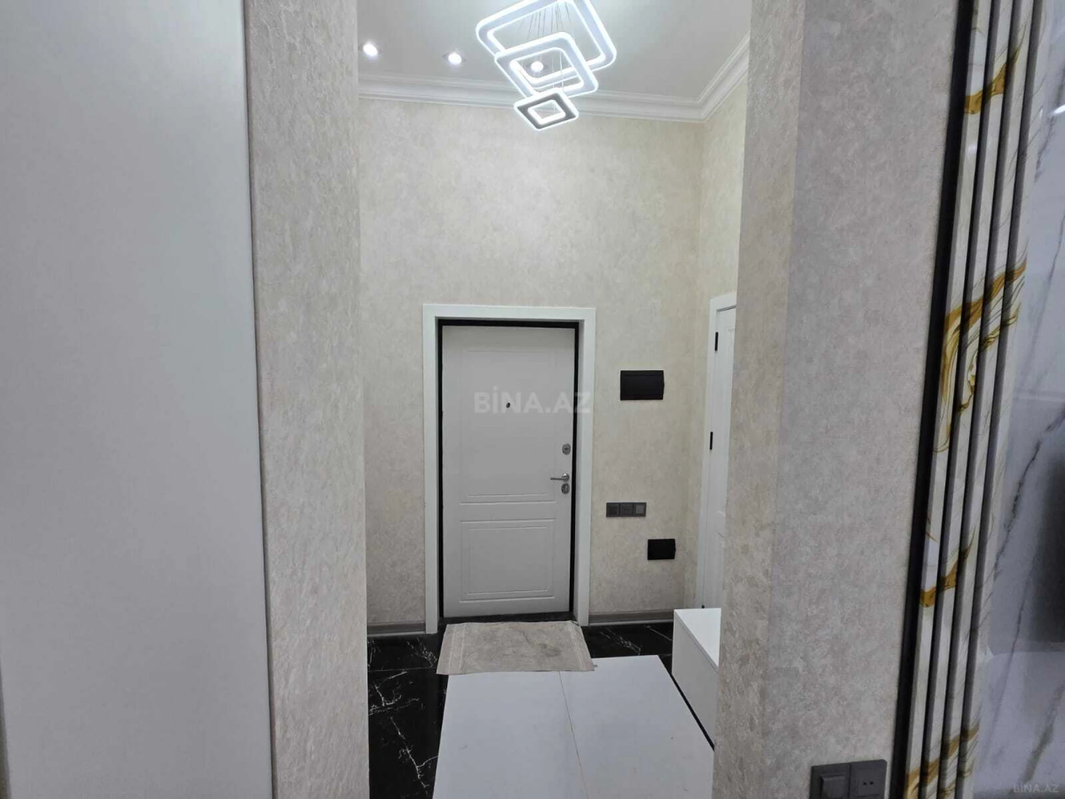 Satılır 3 otaqlı mənzil 62 m²