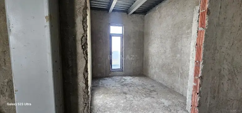 Satılır 4 otaqlı mənzil 150 m²