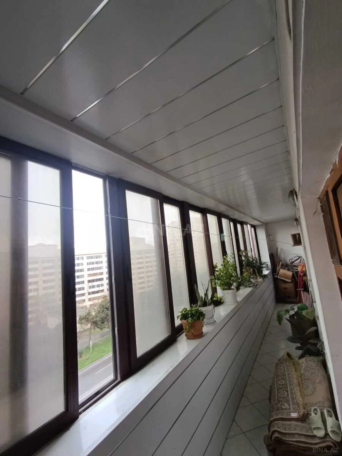 Satılır 4 otaqlı mənzil 125 m²