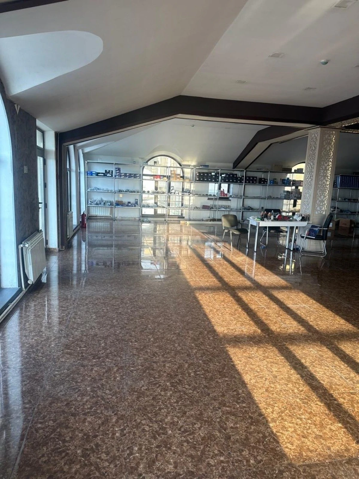 Kirayə verilir obyekt 350 m²