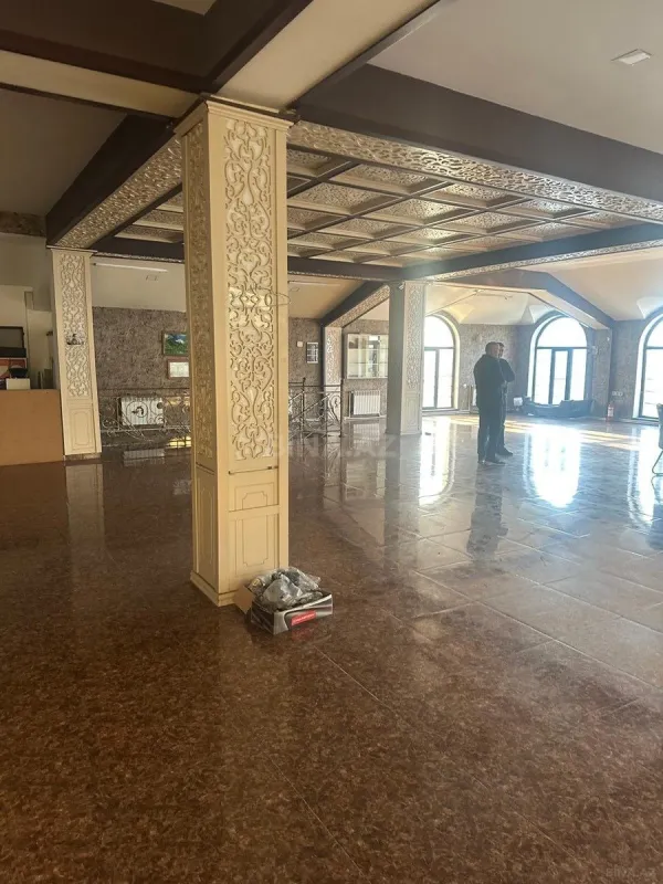 Kirayə verilir obyekt 350 m²