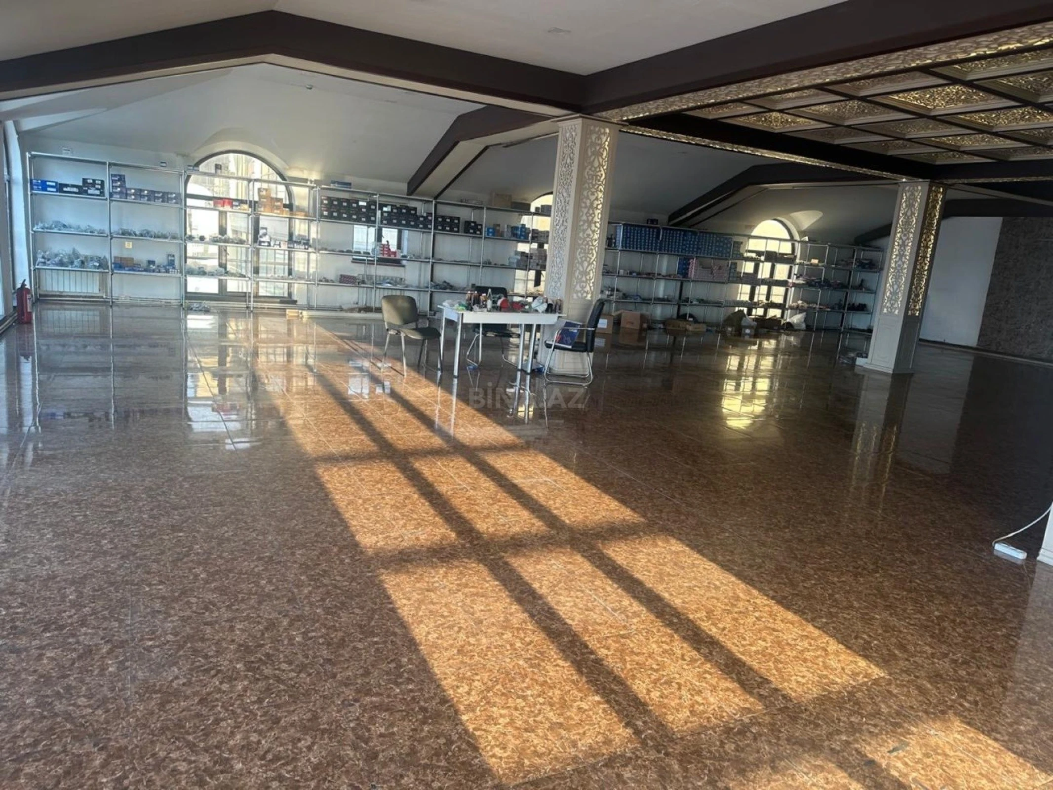 Kirayə verilir obyekt 350 m²