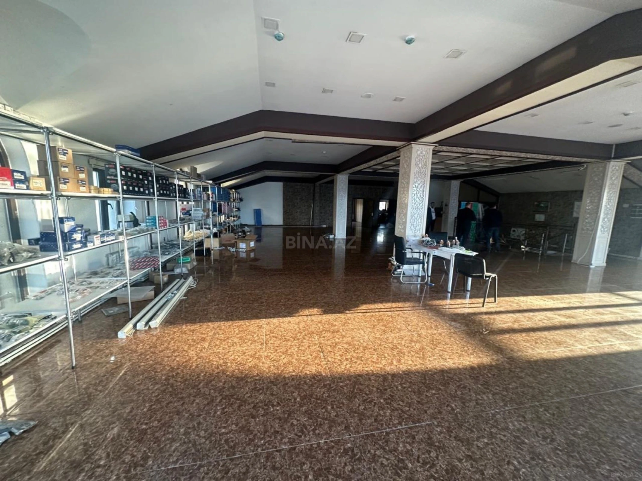 Kirayə verilir obyekt 350 m²