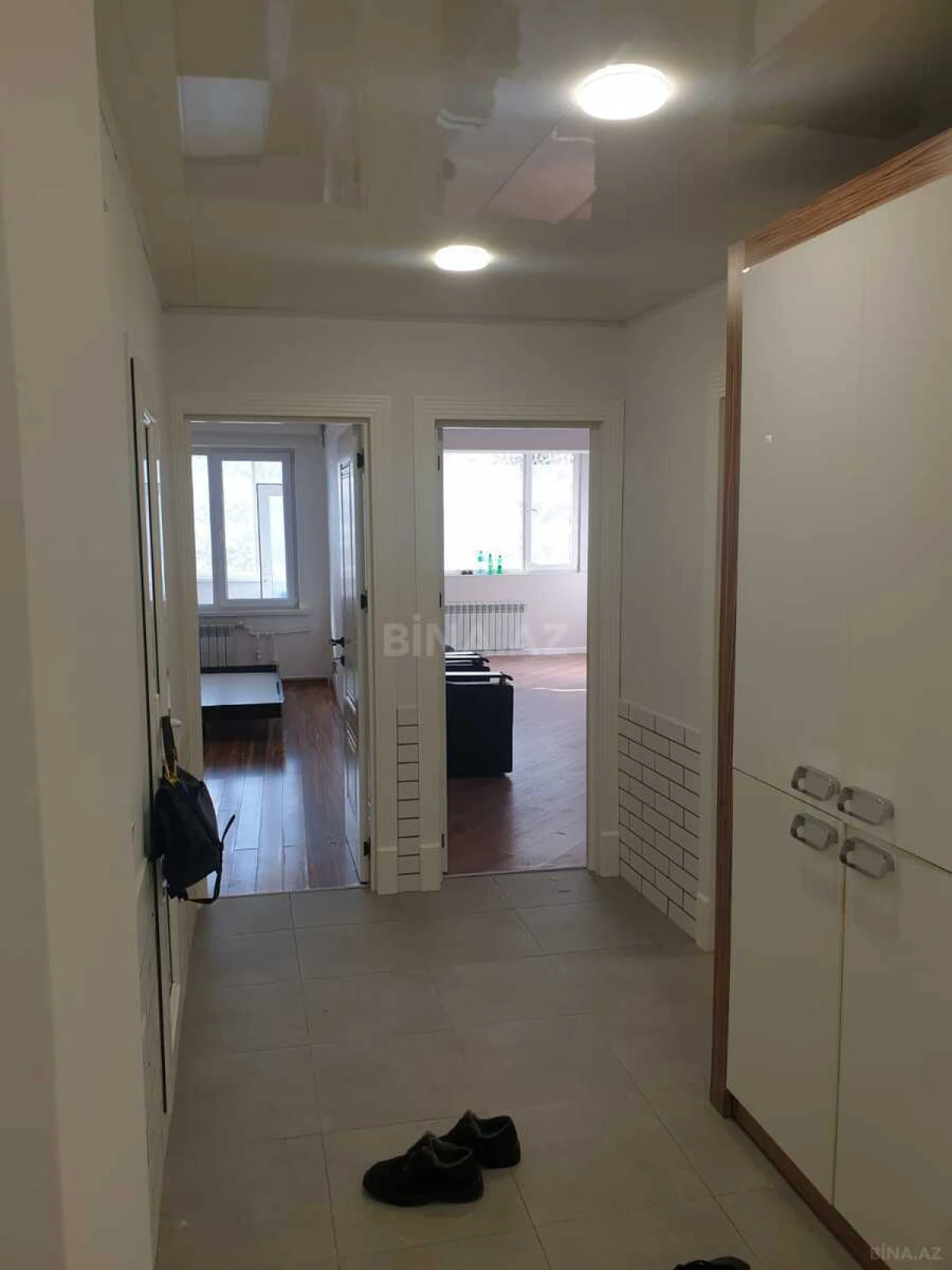 Satılır 2 otaqlı mənzil 71 m²