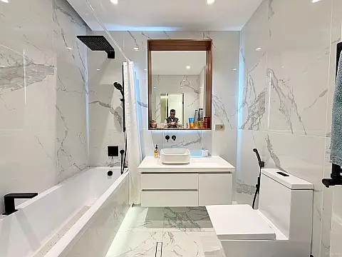 Satılır 3 otaqlı mənzil 93 m²