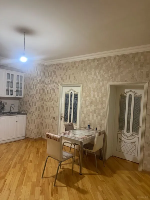 Kirayə verilir 3 otaqlı mənzil 110 m²