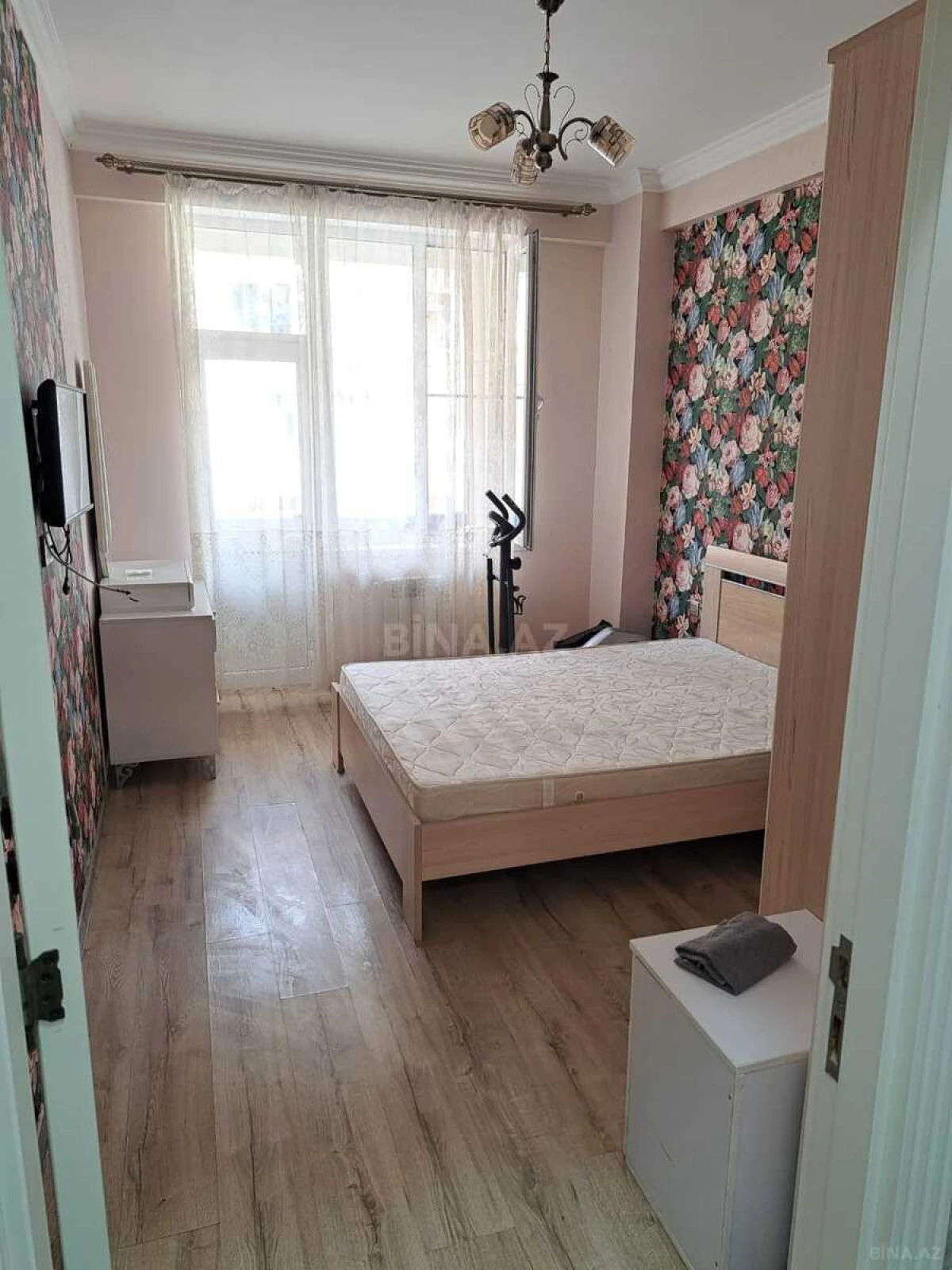 Kirayə verilir 2 otaqlı mənzil 65 m²