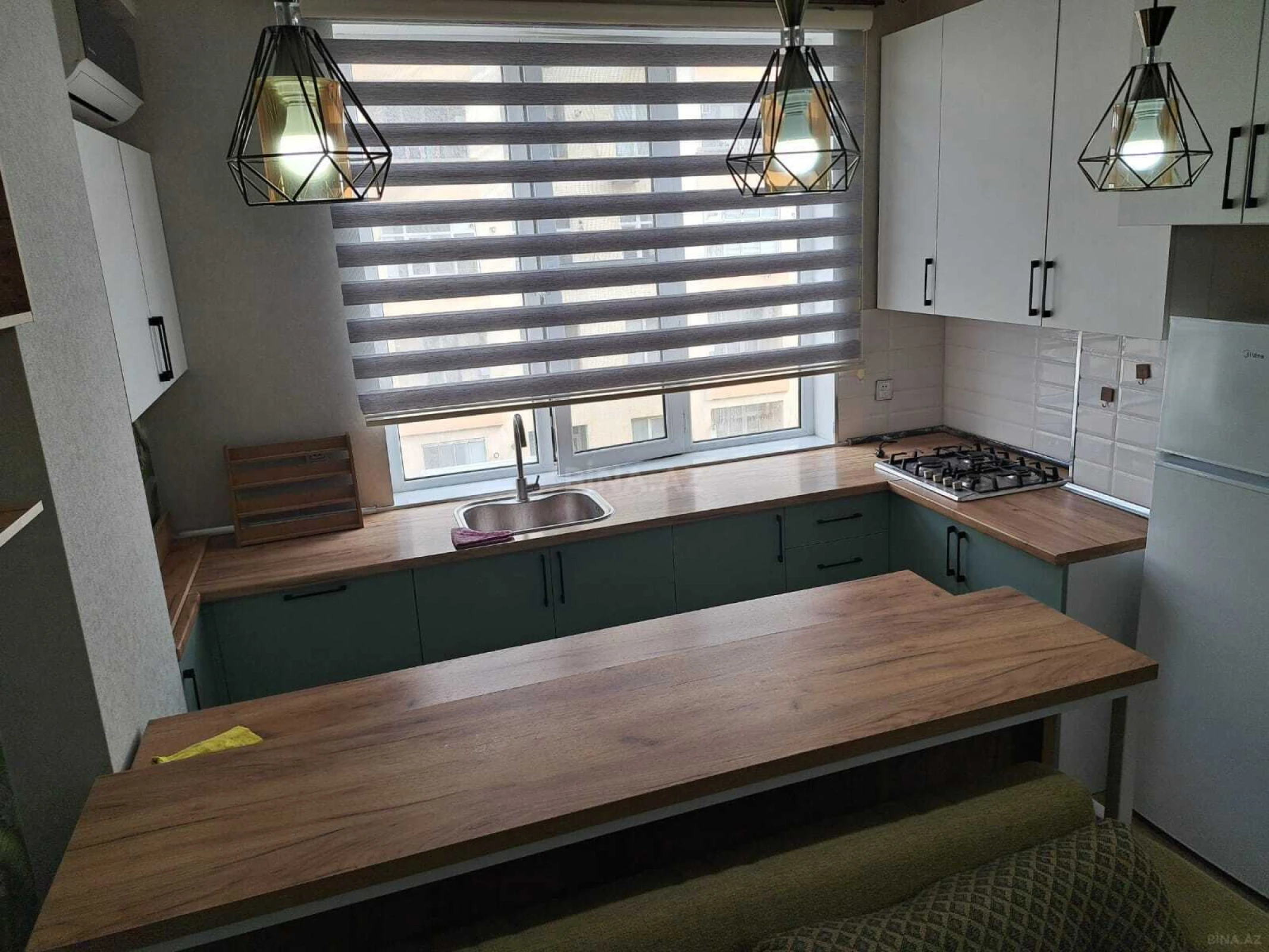 Kirayə verilir 2 otaqlı mənzil 65 m²