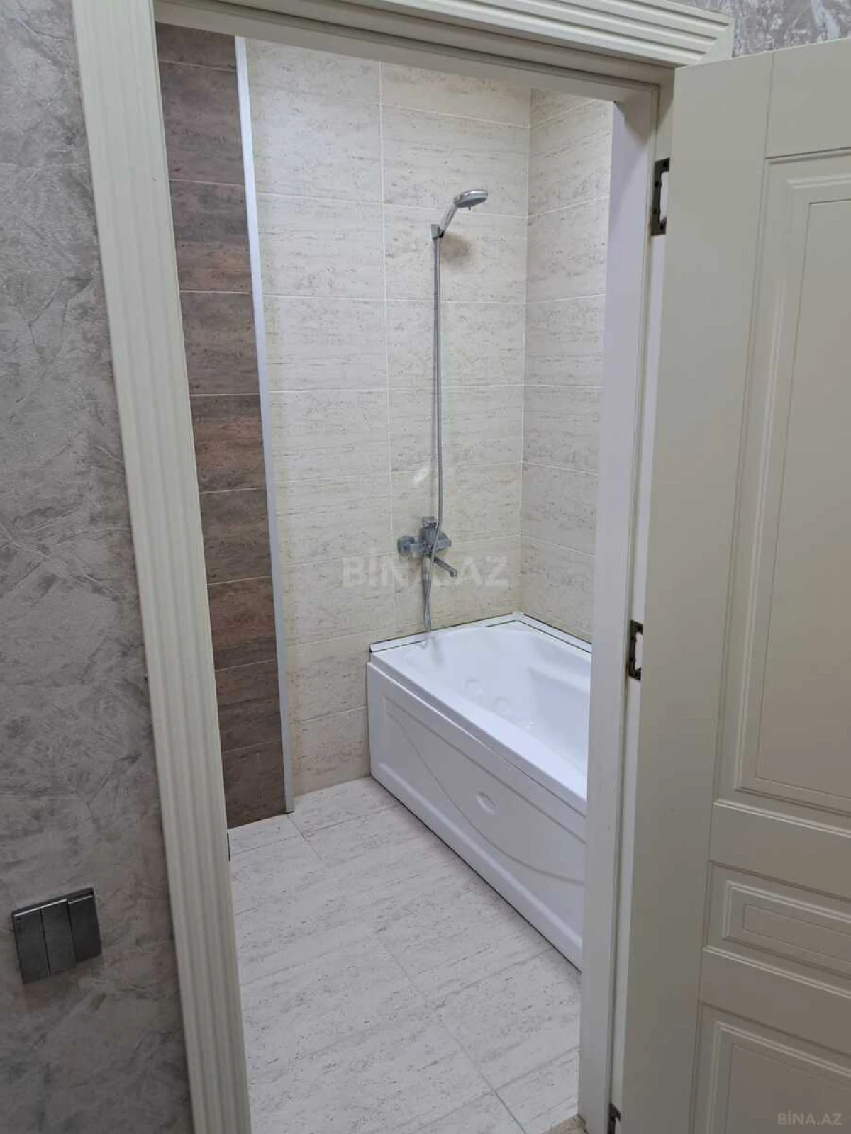 Kirayə verilir 2 otaqlı mənzil 65 m²