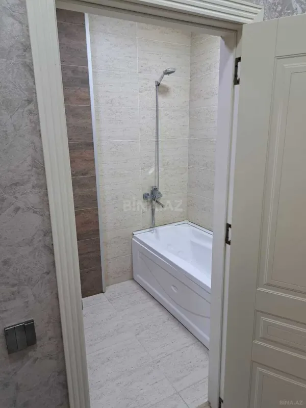 Kirayə verilir 2 otaqlı mənzil 65 m²