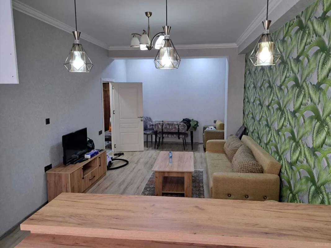 Kirayə verilir 2 otaqlı mənzil 65 m²