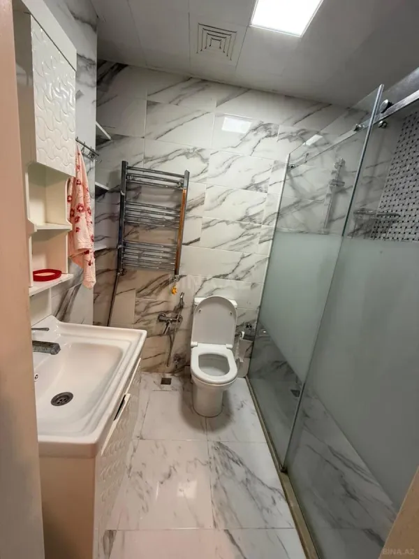 Kirayə verilir 2 otaqlı mənzil 60 m²