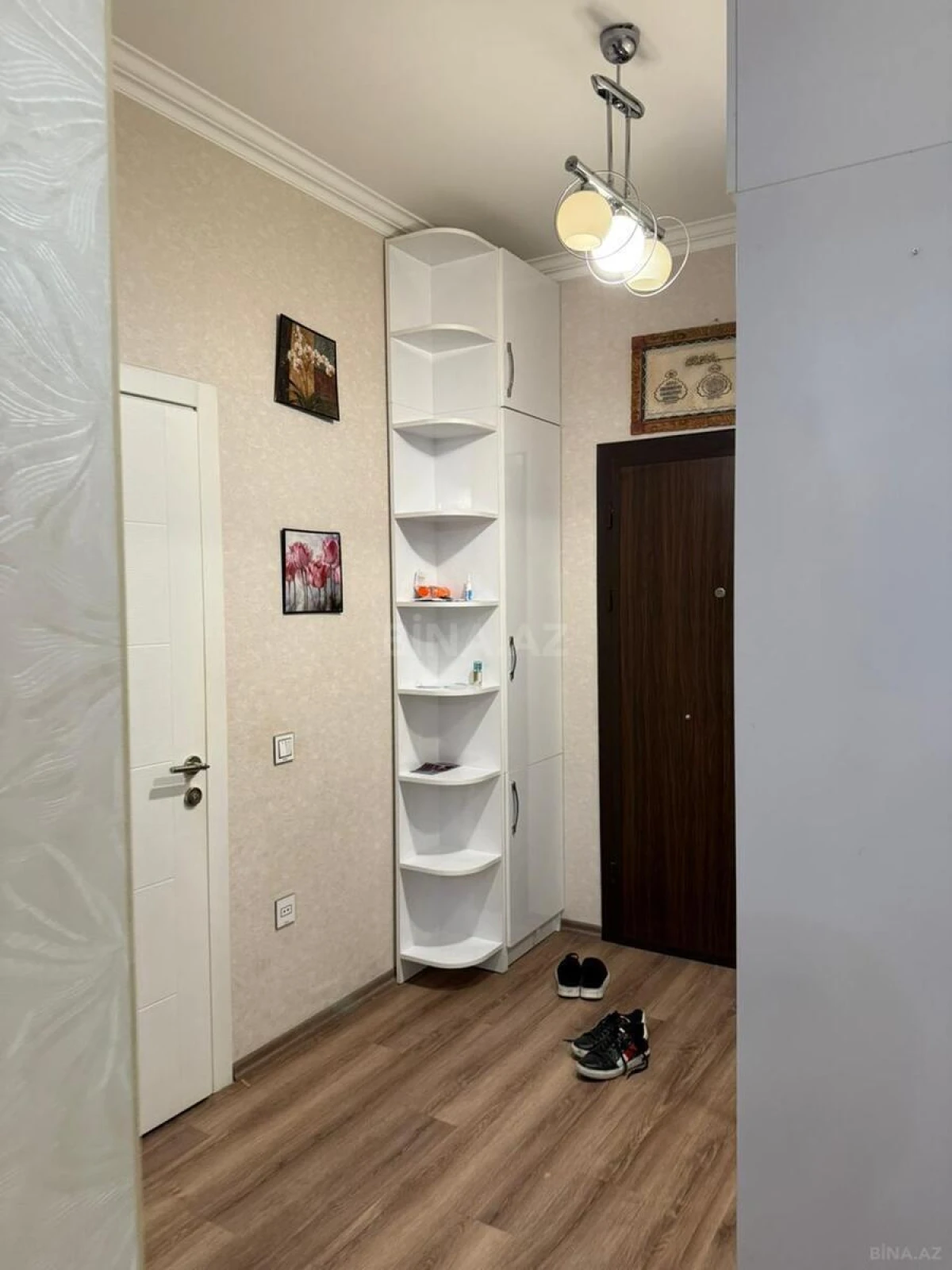 Kirayə verilir 2 otaqlı mənzil 60 m²