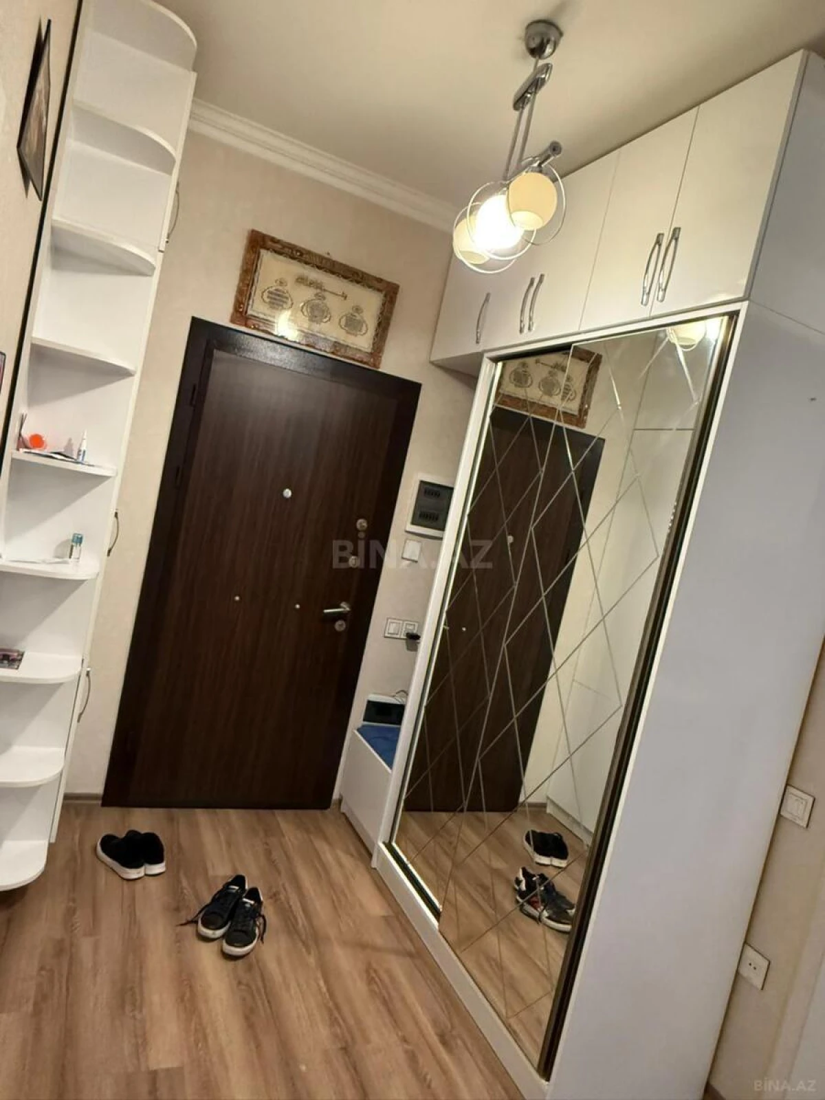 Kirayə verilir 2 otaqlı mənzil 60 m²