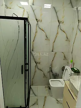 Kirayə verilir 2 otaqlı mənzil 67 m²