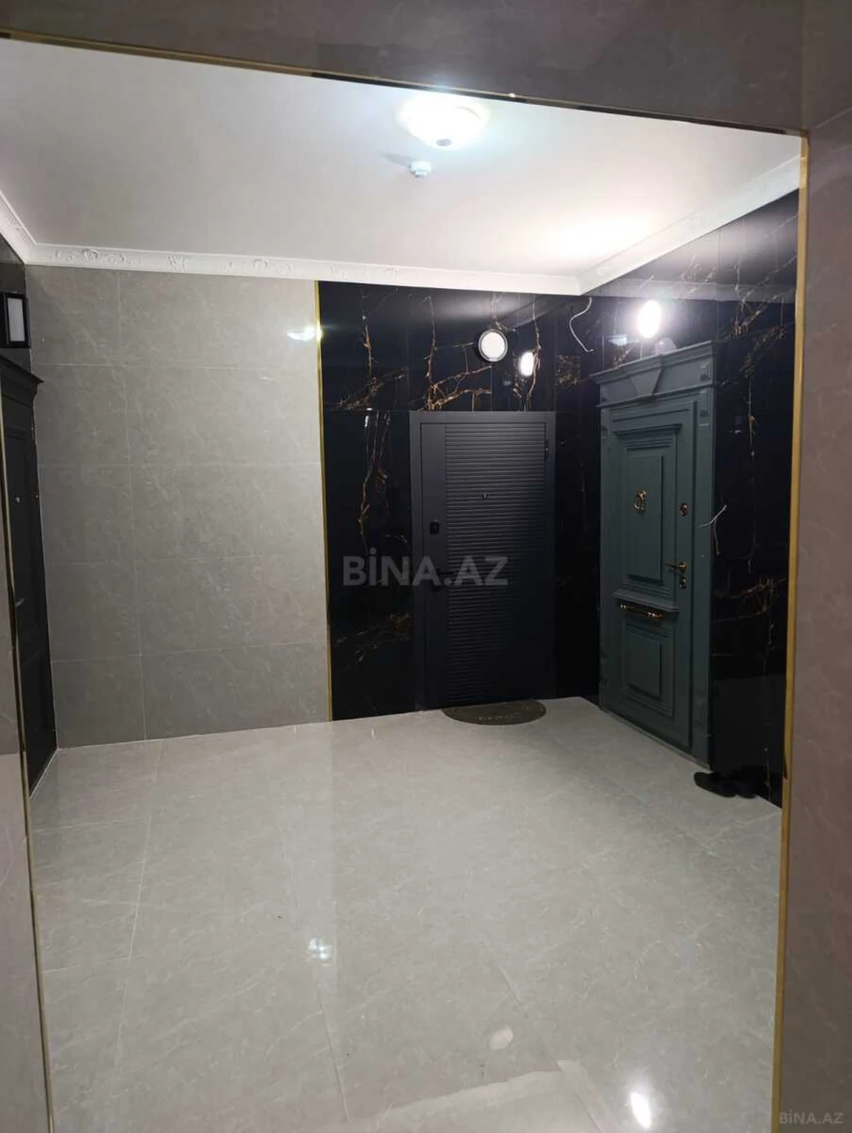 Kirayə verilir 2 otaqlı mənzil 67 m²
