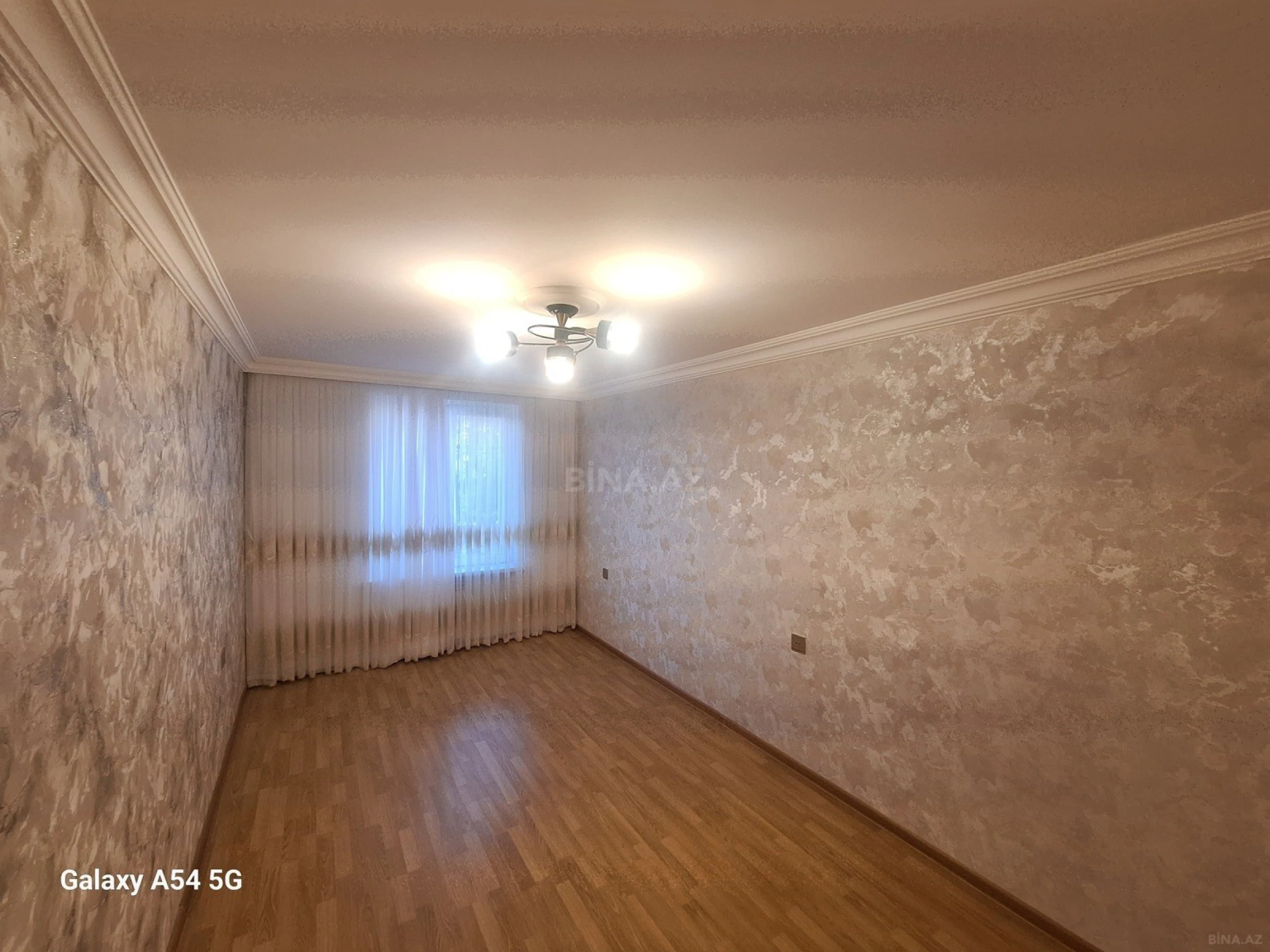 Satılır 3 otaqlı mənzil 70 m²