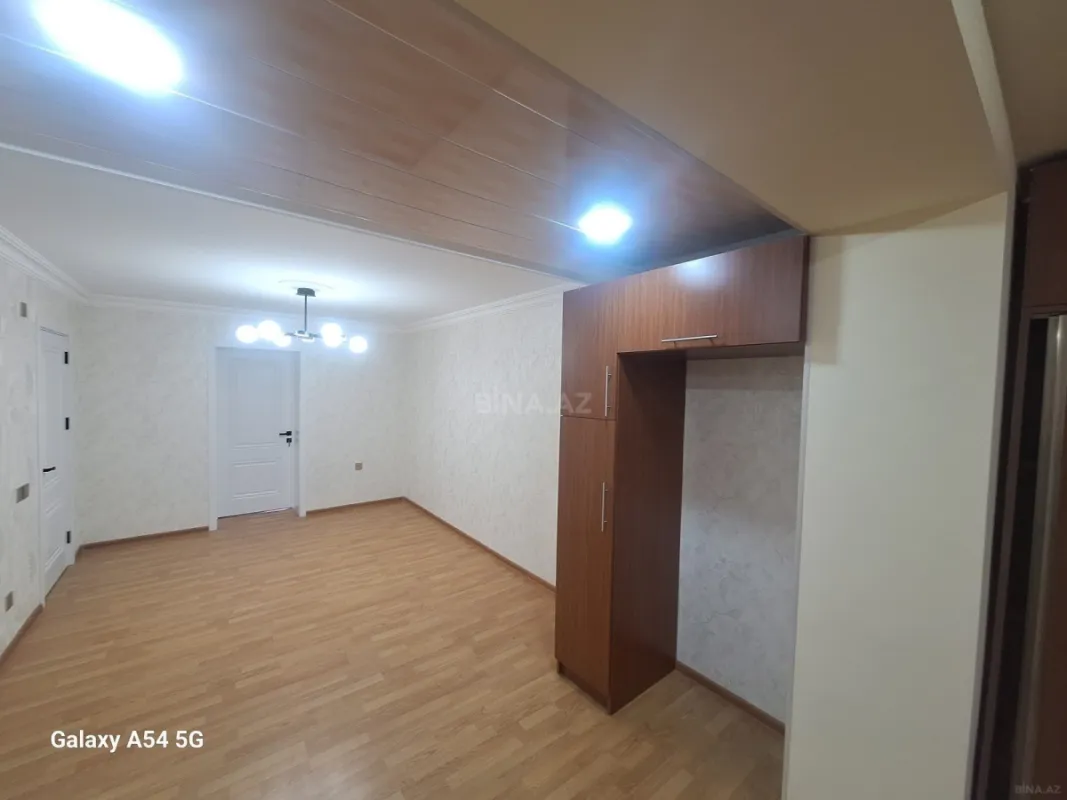 Satılır 3 otaqlı mənzil 70 m²