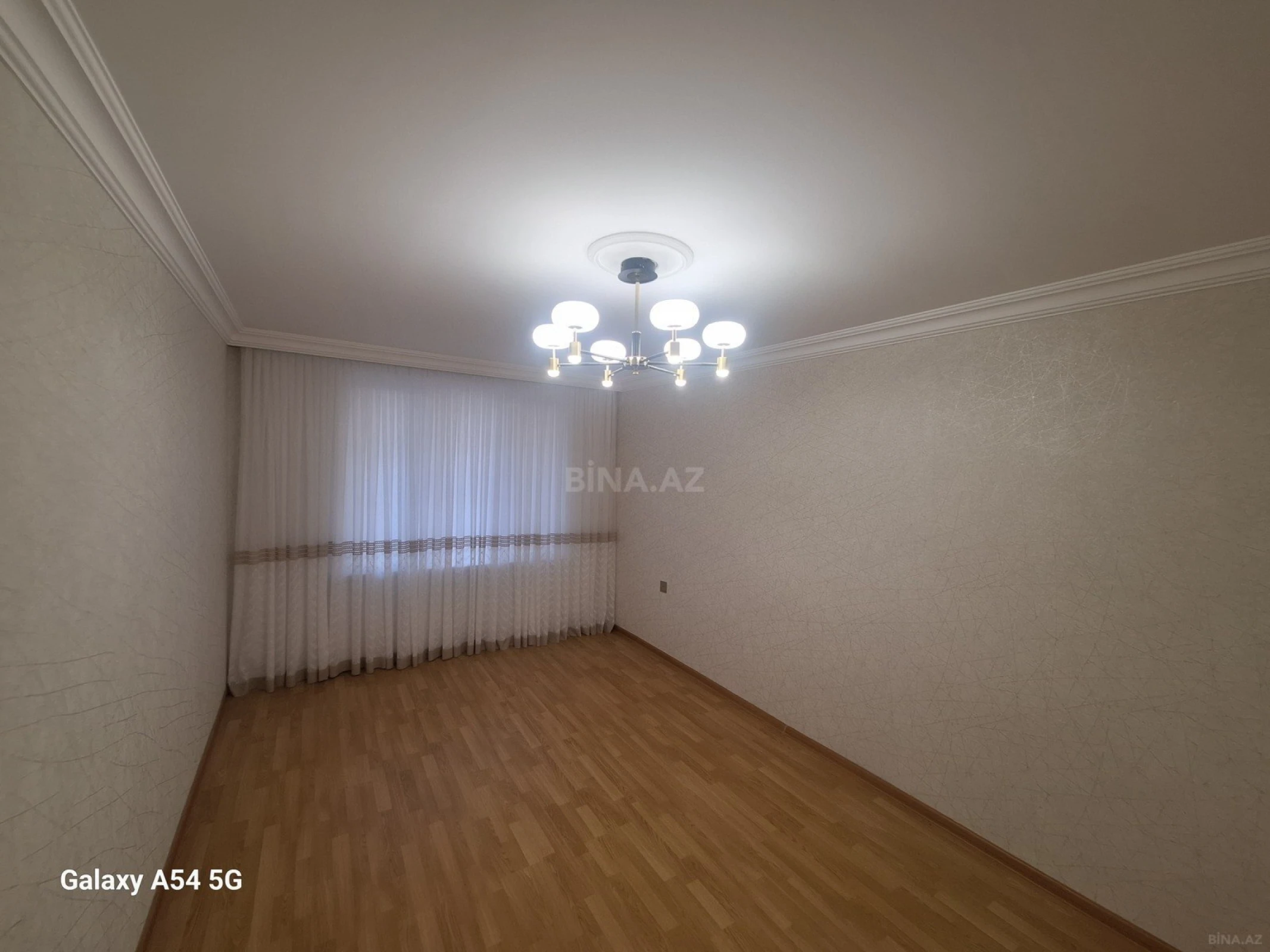 Satılır 3 otaqlı mənzil 70 m²