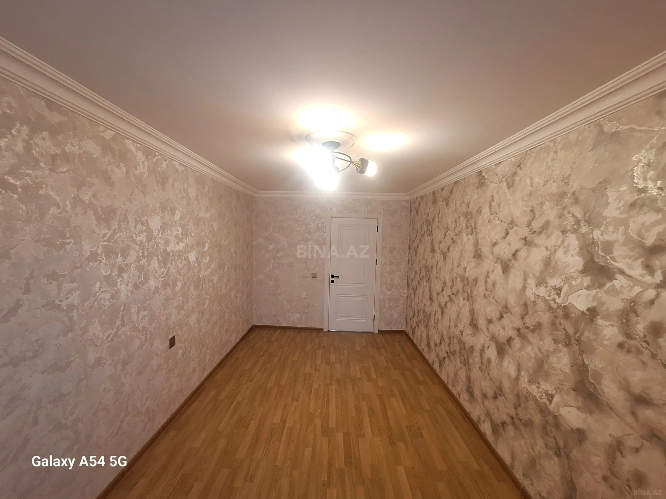 Satılır 3 otaqlı mənzil 70 m²