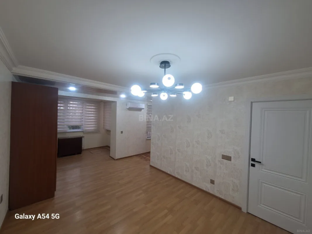 Satılır 3 otaqlı mənzil 70 m²