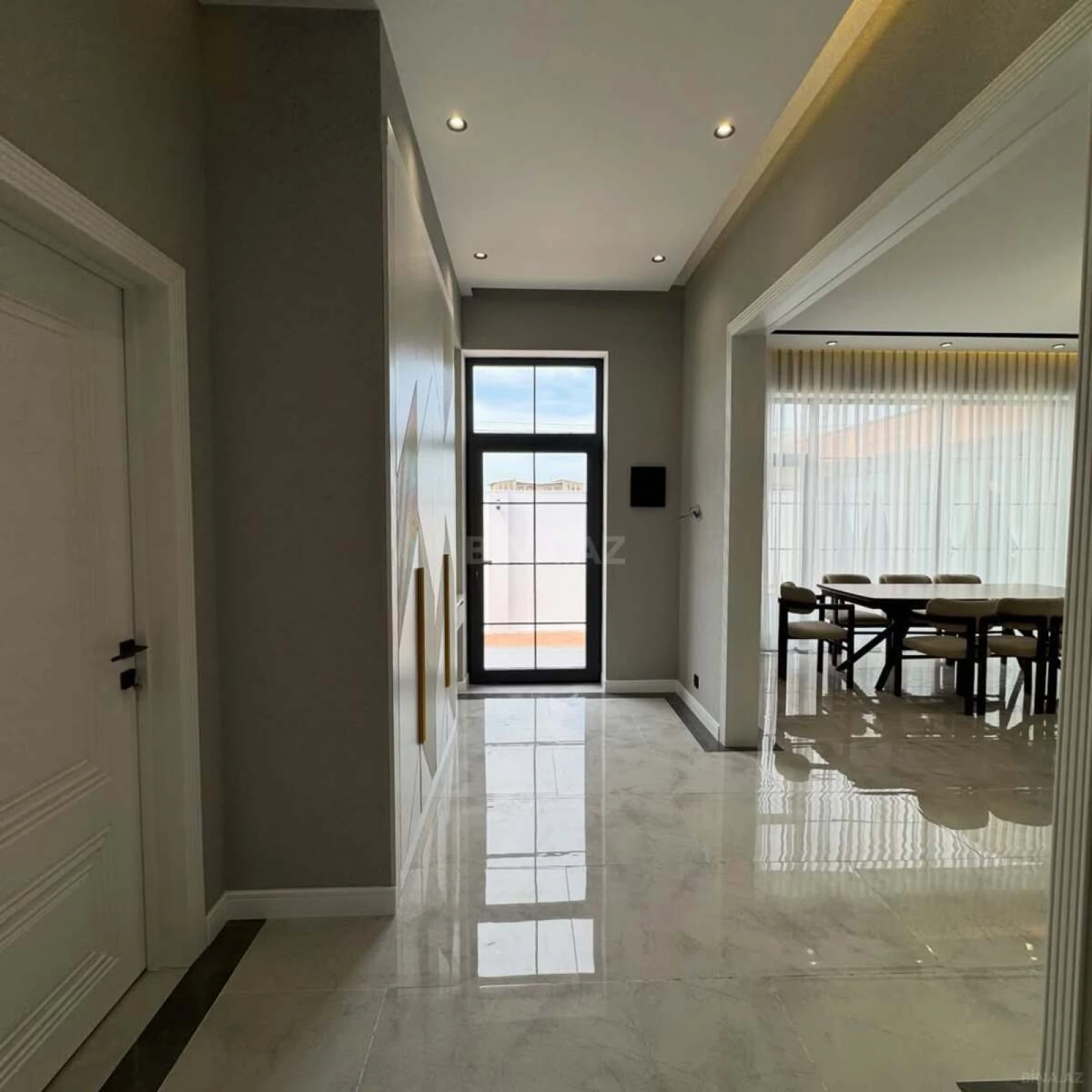 Satılır 4 otaqlı həyət evi 202 m²