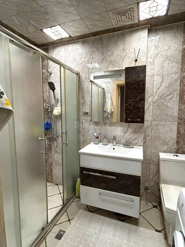 Satılır 3 otaqlı mənzil 115 m²