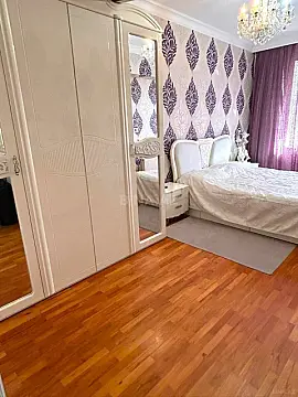 Satılır 3 otaqlı mənzil 115 m²