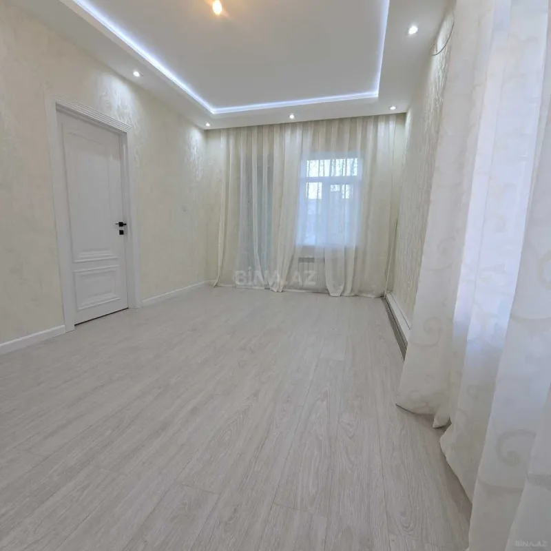 Satılır 2 otaqlı mənzil 42 m²