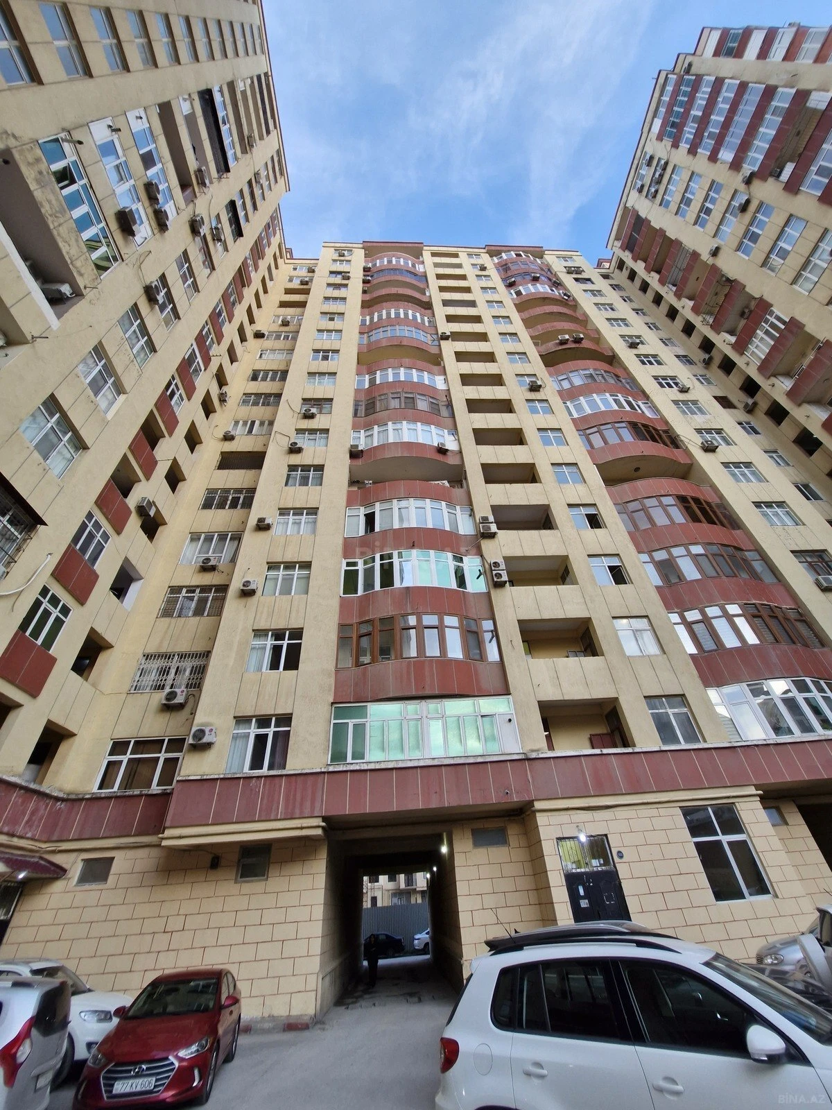 Satılır 2 otaqlı mənzil 65 m²