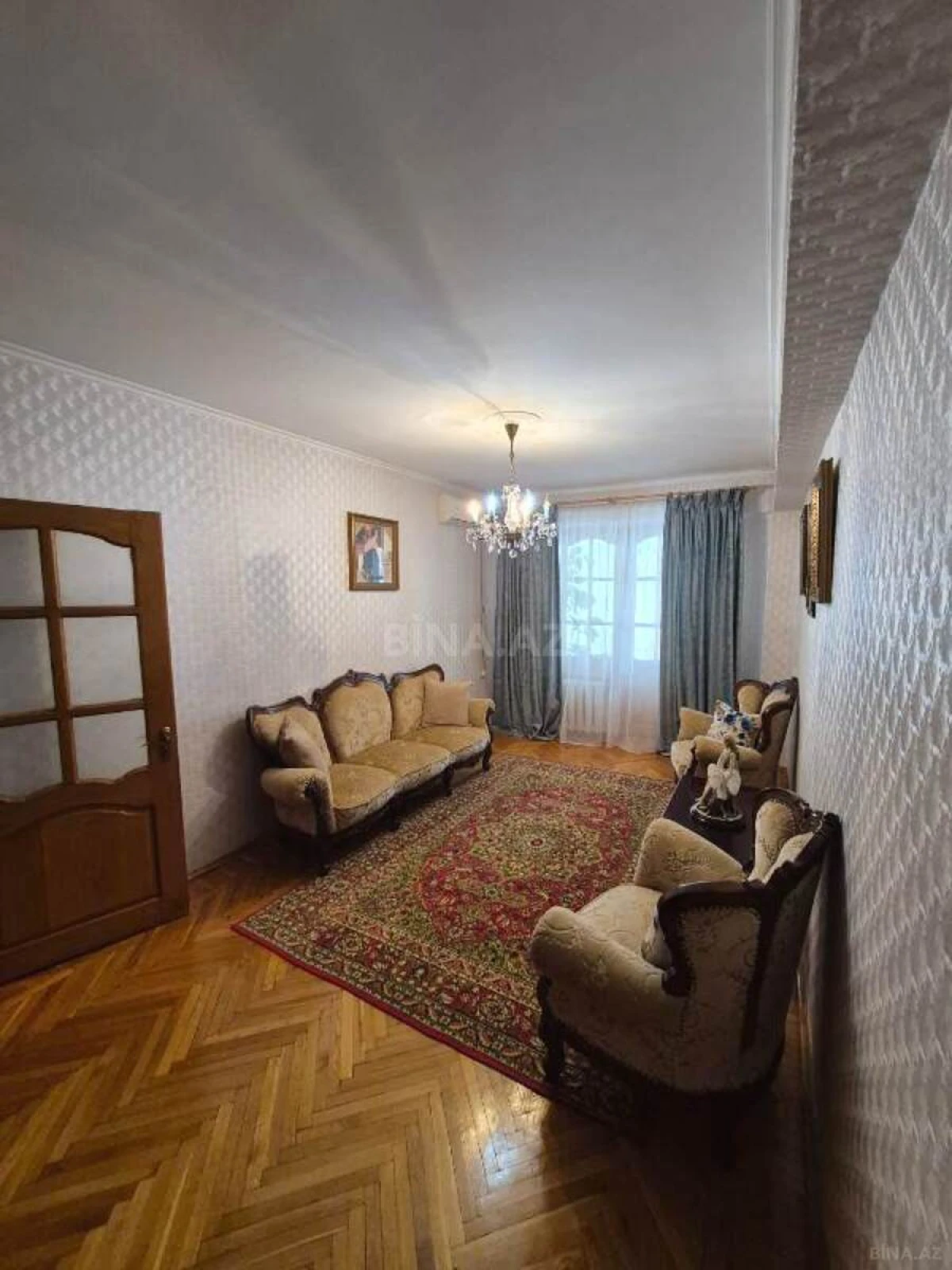 Satılır 4 otaqlı mənzil 117 m²