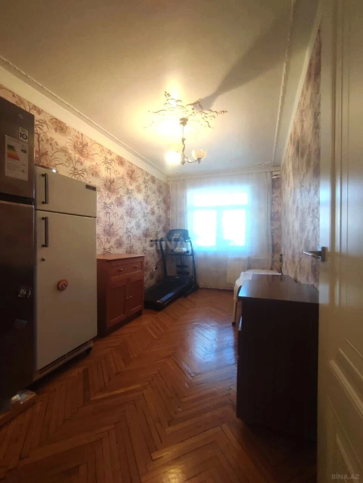 Satılır 4 otaqlı mənzil 75 m²