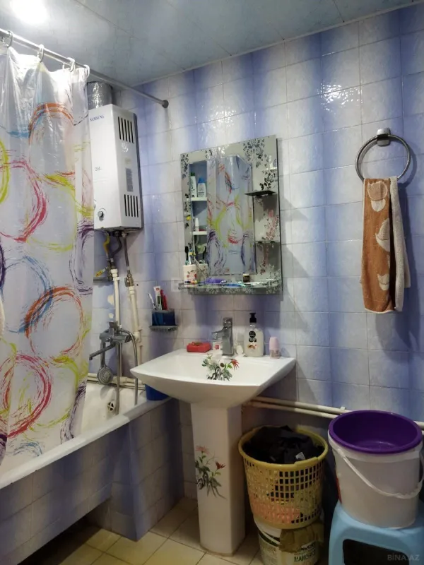 Satılır 4 otaqlı mənzil 75 m²