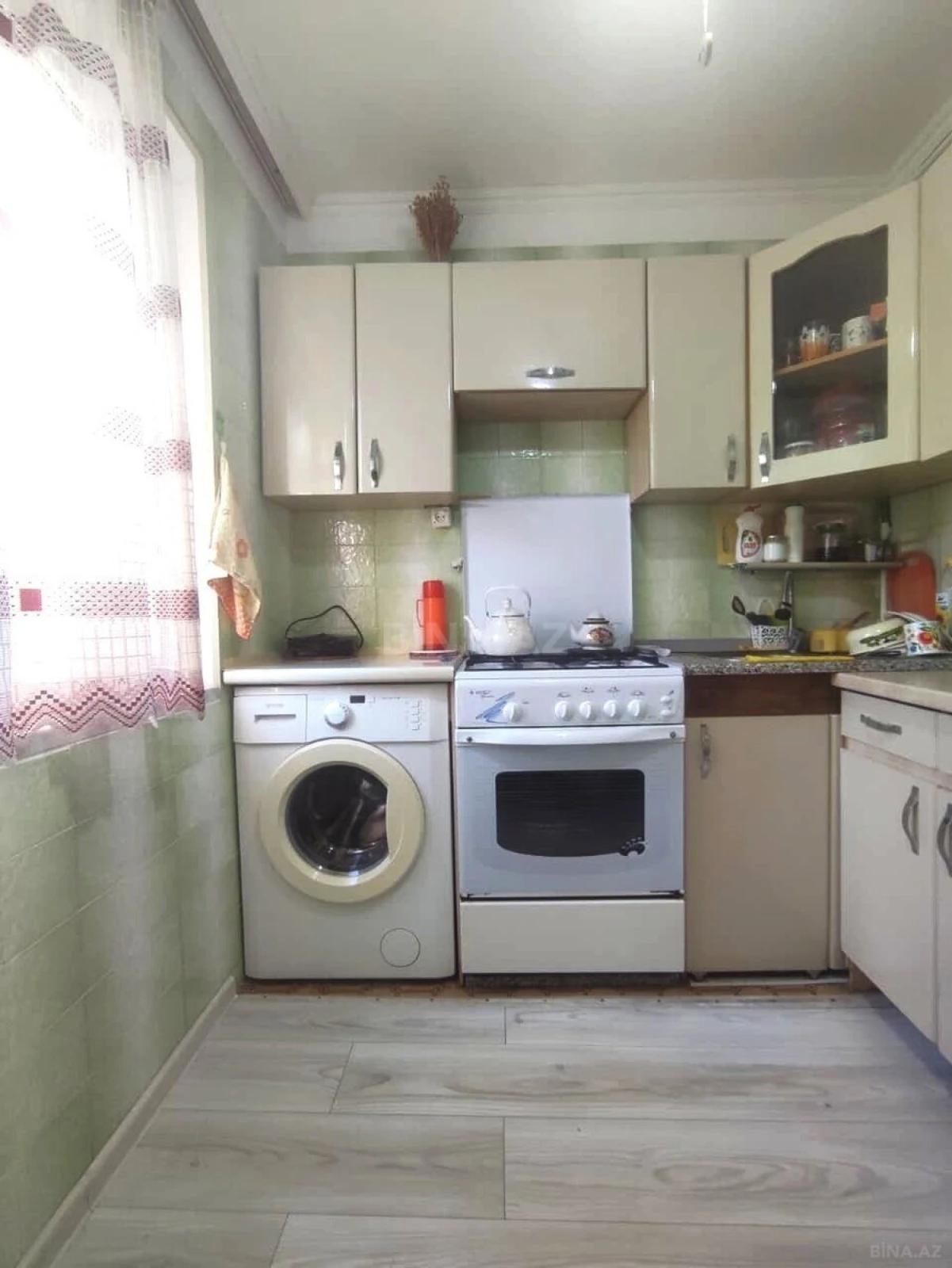 Satılır 4 otaqlı mənzil 75 m²