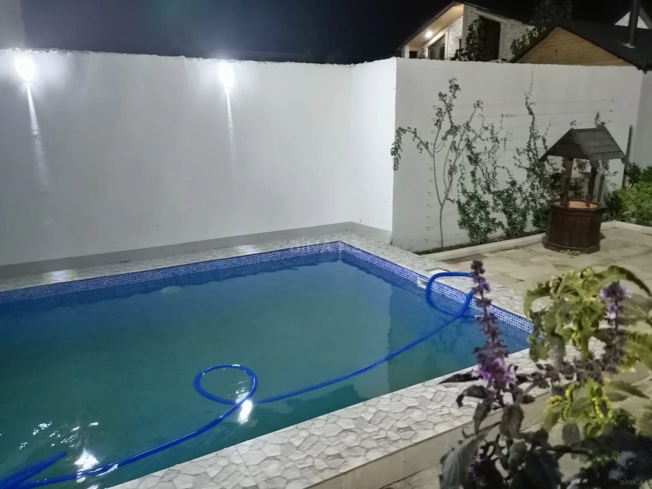 Satılır 5 otaqlı həyət evi 285 m²